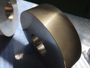 เครื่องมือรีดเกลียวแบบเกลียวเครื่องมือหมุนเกลียวแบบร่องเกลียวป้อนผ่านฟีดมีความแม่นยำสูง - Product Image 3