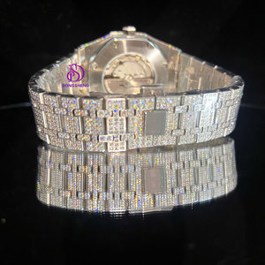 Orologio con Diamanti Moissanite Personalizzato Tempestato di Brillanti Placcato Oro o Argento, Gioiello di Lusso Impermeabile Meccanico da Uomo - Product Image 5