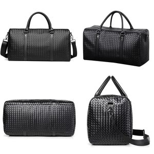 <span class=keywords><strong>Sac</strong></span> <span class=keywords><strong>de</strong></span> voyage <span class=keywords><strong>de</strong></span> sport <span class=keywords><strong>de</strong></span> gym élégant imperméable <span class=keywords><strong>de</strong></span> grande capacité en cuir PU pour hommes - Product Image 4