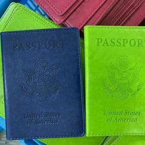 Accessoires de voyage personnalisés, couverture de passeport, blocage RFID, cuir synthétique, porte-passeport fin à sublimation vierge - Product Image 4
