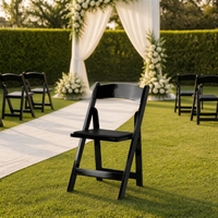 Chaise pliante en plastique, options noir et blanc, structure non empilable, dimensions pliées 42 x 88 x 10 cm, vente en gros
