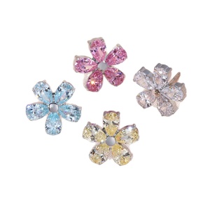 Pendientes de Diseño Personalizados Populares, con Cristales Austríacos Rosados y Blancos, Flor de Acero Inoxidable y Circonita Cúbica para Mujer - Product Image 5