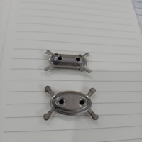 Plaque de rivetage en acier inoxydable SUS304 poli argenté, pièces intégrées, pour accessoires de quincaillerie de boîtes, manchon de loquet à bascule