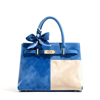 Maßgefertigte Damenhandtasche mit Seidenschal-Schleife, Drehverschluss und Obergriff, BSCI Umweltfreundlich, OEM ODM Individuelles Logo, Damen-Tragetasche