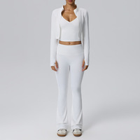 Ensemble de sport 3 pièces pour femme : Leggings de jogging, veste zippée et brassière de sport pour le yoga et le fitness (vente en gros)