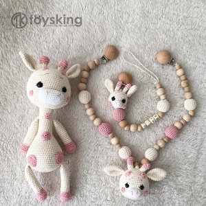 Ensemble hochet et <span class=keywords><strong>attache</strong></span>-sucette en crochet <span class=keywords><strong>girafe</strong></span> - Coffret cadeau pour nouveau-né avec anneau de dentition bio, jouet sensoriel de sécurité pour bébé, 0-3 mois - Product Image 2