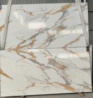 Grande dalle de quartz blanc Calacatta poli de luxe avec veines gris doré, imperméable, pour la décoration de comptoirs de salle de bain, sols et dessus de table