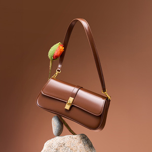 Sac à bandoulière carré horizontal pour femme, couleur café, fermeture à rabat, portable, décontracté, léger, pour tous les jours - Product Image 4