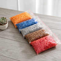 Papier de confettis en raphia déchiqueté, couleur personnalisée, vente en gros d'usine - Or champagne et noir pour la décoration de remplissage de boîtes