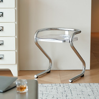 TONY BL-240 Banc de salle à manger sans accoudoirs en plastique crème coloré de style nordique moderne en forme de Z |   Petit café coréen style Instagram pour appartement