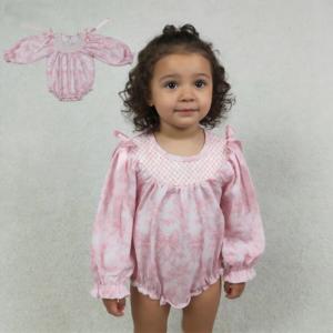 Combinaison bébé fille à manches longues avec smocks et nœuds roses, vêtements pour bébés filles, pour la vente en gros aux boutiques, en stock, promotion, tendances mode - Product Image 2