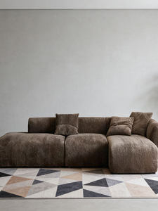 Canapé modulaire vintage français de luxe léger en chenille chocolat, sectionnel en L avec pieds en bois, personnalisable pour villa - Product Image 2
