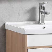 Ensemble de meubles de salle de bain en bois massif de style nordique moderne, résistant à l'eau, avec miroir encadré et lavabo en céramique, pour la maison et l'hôtel