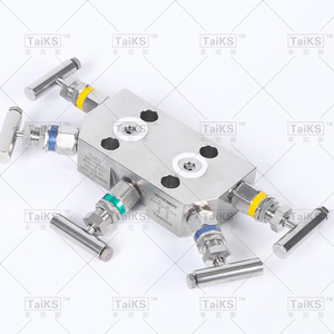 Collecteur à cinq vannes intégré haute pression en acier inoxydable coplanaire pour instrument d'admission - Product Image 1