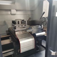 Tour CNC 2 axes, type gang, mini-machine de tournage horizontale à broche unique pour le traitement des métaux
