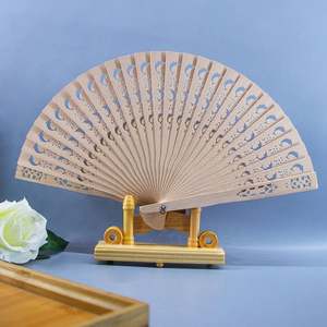 Abanico de Mano Plegable de Madera Curvada Personalizado para Decoración del Hogar, para el Año Nuevo Chino, Boda, Abanico de Mano de Madera Aromática Tallada - Product Image 6