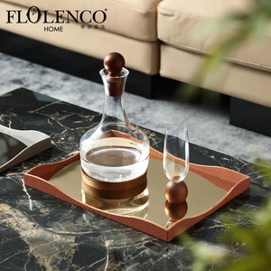 Plateau de service rectangulaire en métal et cuir Flolenco, style moderne et luxueux, miroir, organiseur décoratif pour la cuisine, la salle de bain, le bureau - Product Image 1
