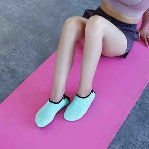 Zapatos Deportivos para Mujer y Hombre, para Entrenamiento en Interiores, Suela Suave Antideslizante, para Yoga, Saltar la Cuerda, Correr, con Suela de Goma Rosa y Negra, EVA - Product Image 5