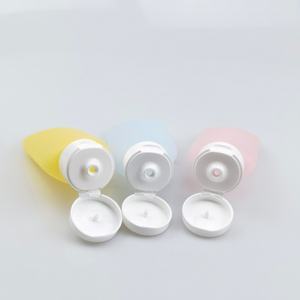 หลอดบีบซิลิโคนขนาด 30 มล. 60 มล. พร้อมขวด PE ขายส่งราคาถูก ชุดขวดบีบเนื้อนิ่มสำหรับเครื่องสำอาง ชุดขวดบรรจุภัณฑ์สำหรับผลิตภัณฑ์ดูแลส่วนตัว - Product Image 5