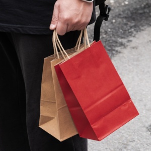 Bolsas de Papel Pequeñas con Logotipo Personalizado al por Mayor para Pequeñas Empresas, Bolsas de Embalaje Recicladas para Compras al por Menor - Product Image 4