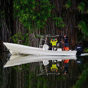 Liya 7.6 m vitesse <span class=keywords><strong>de</strong></span> déplacement frp bateau panga bateau chine <span class=keywords><strong>pêche</strong></span> bateaux <span class=keywords><strong>en</strong></span> fiber <span class=keywords><strong>de</strong></span> verre à vendre utilisé - Product Image 3