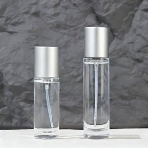 Botella de Vidrio Redonda y Gruesa de 10/15/20/30 ml para Loción/Perfume al por Mayor, con Serigrafía, Botella de Vidrio con Pulverizador/Bomba para Perfume y Crema - Product Image 6