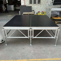 Plataforma de escenario de madera Actividades de conciertos al aire libre Portátil Plegable 1X1m 1x2m Plataforma de escenario portátil de aluminio