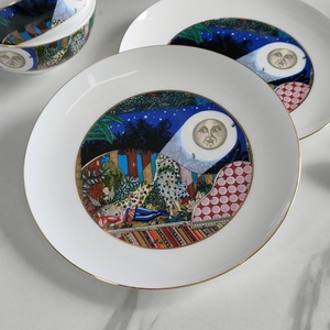 Ensemble tasse et soucoupe en céramique de luxe européen, idéal pour un mariage ou un cadeau de pendaison de crémaillère - Rêve d'une nuit d'été - Product Image 1