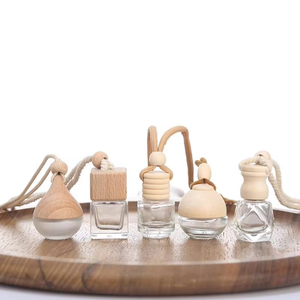 Diffuseur de parfum pour <span class=keywords><strong>voiture</strong></span> personnalisé en gros avec logo, diffuseur suspendu d'huiles essentielles, pendentif désodorisant, aromathérapie et air frais pour voitures - Product Image 4