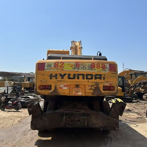 Excavatrice sur pneus Hyundai 210W-7 de 21 tonnes d'occasion avec moteur Cummins, boîte de vitesses et pompe - Bonnes affaires, stock d'occasion - Product Image 3