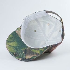 Casquettes de baseball non structurées avec logo brodé imprimé sur toute la surface, sangle en cuir, casquettes à fermeture à pression personnalisées - Product Image 4