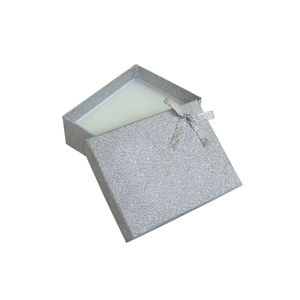 Boîte haut de gamme en carton argenté scintillant avec couvercle et <span class=keywords><strong>base</strong></span>, logo personnalisé, gaufrage, ruban et nœud bronzés, pour la vente au détail et les cadeaux - Product Image 3