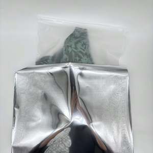 Bolsas de Envío de Poliéster Plateadas con Logotipo Personalizado, Bolsas de Correo de Aluminio para Camisetas y Sudaderas - Product Image 4