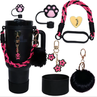 Nouvel ensemble d'accessoires pour gobelet, comprenant une sangle de transport pour bouteille d'eau, une base en silicone, un capuchon de paille et des breloques pour gobelet Stanley (gobelet non inclus)