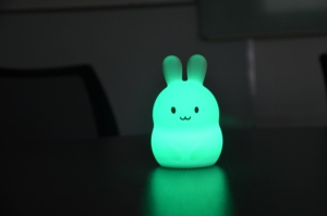 LED USBシリコンアニマルバニーベア常夜灯ミニフクロウペンギンカバ子供のために変化する柔らかい色のランプ - Product Image 3