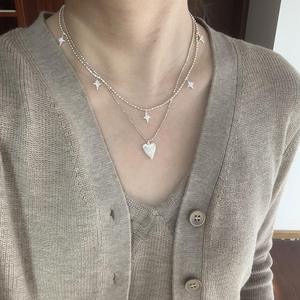 สร้อยคอเงินแท้ S925 ประดับเพชรสามเม็ด ดีไซน์พู่ห้อย  แบบอเนกประสงค์  ชุบแพลตตินัม  สร้อยคอประดับกระดูกไหปลาร้า  ดีไซน์หวาน เรียบง่าย  เครื่องประดับเฉพาะกลุ่ม - Product Image 4