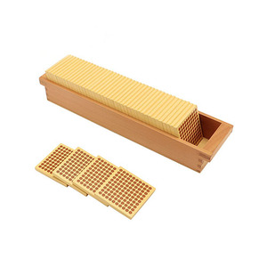 Plateau de jouets éducatifs en bois pour enfants, matériel Montessori pour 45 cent carrés en bois - Product Image 1