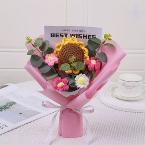 Ramo de Girasoles de Ganchillo Hecho a Mano, Ramo de Flores de Ganchillo Personalizado para Regalo del Día de la Madre - Product Image 4