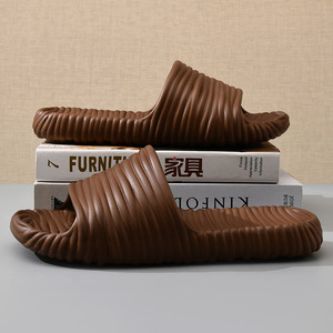 Pantoufles EVA pour hommes, semelle épaisse, respirantes, antidérapantes, pour la maison, sandales d'été pour la plage, marron, blanc, noir, taille 40-45 - Product Image 1