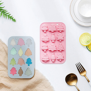 Moules en silicone de Noël Mini moules en silicone pour la cuisson de biscuits Gummy Candy Chocolate,Jelly,Pet <span class=keywords><strong>Dog</strong></span> Treats <span class=keywords><strong>Mold</strong></span> - Product Image 4