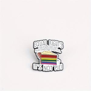 Pin de Esmalte Colorido y Estimulante para los Defensores de la Igualdad, Ideal para Desfiles del Orgullo y Eventos de Justicia Social. - Product Image 4