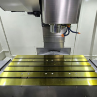 Centre d'usinage vertical CNC VMC1160 avec commande Syntec, broche BT40, haute précision pour le traitement des moules et des pièces automobiles