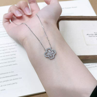 Collier en argent sterling 925 avec pendentif trèfle en diamant de laboratoire, chaînes fines tendance pour femmes, collier en diamant de laboratoire