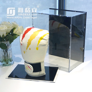 Étui à gants de sport en acrylique transparent de qualité supérieure carré amovible haute définition avec base noire décor de stockage d'exposition écologique - Product Image 2