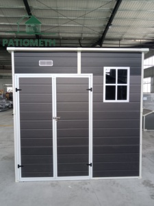 Casetta <span class=keywords><strong>da</strong></span> <span class=keywords><strong>Giardino</strong></span> in Plastica per Esterni con Pavimento, Ampio Spazio, Ripostiglio per Attrezzi <span class=keywords><strong>da</strong></span> <span class=keywords><strong>Giardino</strong></span>, Robusta Casetta <span class=keywords><strong>da</strong></span> Esterno con Porta Chiudibile a Chiave per Biciclette - Product Image 4