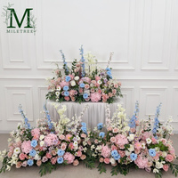 Nouvelle Rangée de Fleurs pour Allée de Mariage, Fleurs Blanches et Verdure, Arrangements Floraux pour Événements et Fêtes