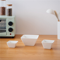 Bols carrés à sauce soja de style japonais pour restaurant Saladier personnalisé Bol en porcelaine blanche pour la maison et l'hôtel