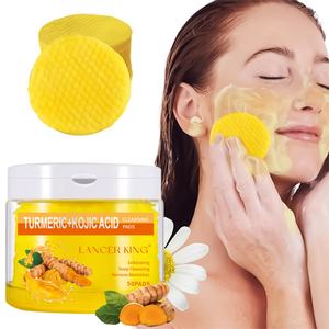 Lot de 50 tampons nettoyants exfoliants en profondeur pour le visage au curcuma et à l'acide kojique – Vente en gros - Product Image 1