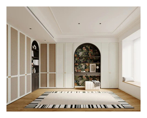 Système de dressing sur mesure de luxe avec éclairage LED, armoire en rotin, armoire en bois avec porte cintrée - Product Image 2