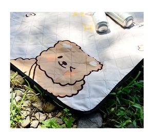 HISPEED Estera a prueba de humedad doble plegable para exteriores Floor Garden Park 2,2 m Estera <span class=keywords><strong>transpirable</strong></span> para acampar - Product Image 4